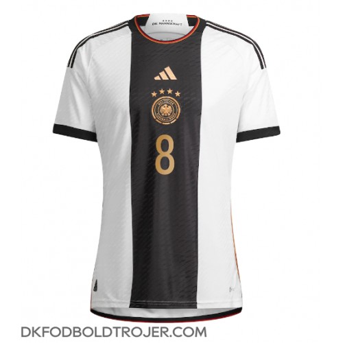 Billige Tyskland Leon Goretzka #8 Hjemmebane Fodboldtrøjer VM 2022 Kortærmet
